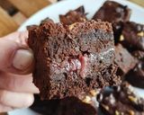 Foto del paso 14 de la receta: Brownie de mermelada de fresas y pepitas de chocolate (sin gluten)