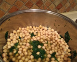 Foto del paso 3 de la receta: Garbanzos con espinacas