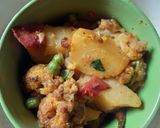 আলু ফুলকপির ডালনা (aloo fulkopir dalna recipe in Bengali) রেসিপির ধাপ 5 ছবি