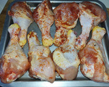 Foto del paso 1 de la receta: Muslos de pollo asados con costillas de cerdo con sabor a carbón