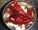 பூண்டு சட்னி/ Garlic chatney ரெசிபி ஸ்டேப் 2 புகைப்படம்