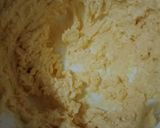 Foto langkah ke 2 dari resep Garlic Chesee Cookies.
