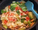 Foto langkah ke 6 dari resep Tumis Tauge Tomat Telur Asin +pakcoy #pr_recookmasakanberawalanT.