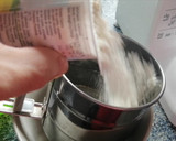 Foto del paso 4 de la receta: Bizcocho de yogurt