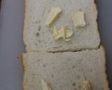A picture of step 4 of Corn spinach cheese toast.