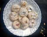 मिल्क पाउडर पेड़ा(Milk powder peda recipe in hindi) रेसिपी चरण 4 फोटो