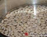Bean soup in a clay cooking pot recipe step 2 photo