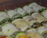 Foto del paso 5 de la receta: Rollitos de zucchini encurtidos