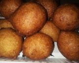 A picture of step 2 of Semolina raisins puff puff.