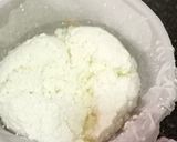 A picture of step 1 of Nolen Gurer Makha Chenar Sandesh.