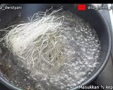 Foto langkah ke 2 dari resep Sop Bihun Oyong.