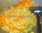 Foto langkah ke 2 dari resep Resep Pastel Renyah Dan Lembut Anti Gagal.