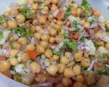 A picture of step 4 of Channa chaat.