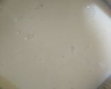 Foto langkah ke 3 dari resep Strawberry Milk Pudding.