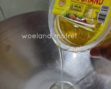Foto langkah ke 4 dari resep Telur Dadar Tomat Kacang Panjang.