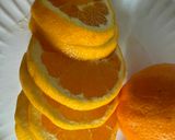 Hình bước làm 2 của món Orange mix cinnamon (nước cam và quế)