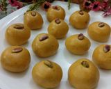 A picture of step 8 of Besan kay laddu.