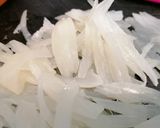 Une image de l'étape 5 de Oignons à la carbonara.