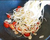 รูปขั้นตอนการทำที่ 4 ของ Salmon garlic honey lemon spaghetti