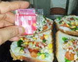 A picture of step 5 of Bread Pizza.