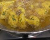 A picture of step 2 of Cauliflower bhajiya #Endofyearchallenge.
