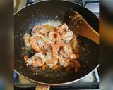 Foto langkah ke 2 dari resep Udang Saus Asam Manis.