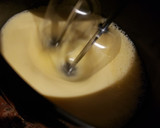 Foto del paso 1 de la receta: Budín de pera con chocolate low carb