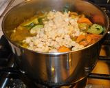 A picture of step 4 of Coconut milk soup.