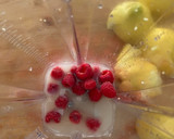 Foto del paso 2 de la receta: Granizado de limón con frambuesas