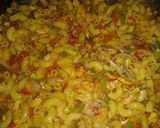 A picture of step 3 of Chicken vegetable pasta.