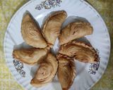 A picture of step 6 of Flaky mawa Gujhiya.