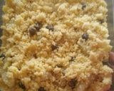 A picture of step 9 of Apple and Blueberry Crumble .