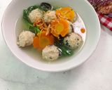 Foto langkah ke 5 dari resep Sop Bakso Lohoa Bayam.