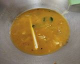 Foto langkah ke 2 dari resep Opor Ayam Telur Bumbu Kari.