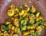 A picture of step 5 of Instant prawn fry.