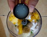 Foto langkah ke 2 dari resep Smoothies sehat (cocok untuk diet).
