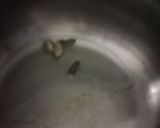 A picture of step 2 of Kesar bhaat.