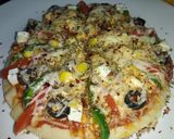 વેજ ચીઝ પીઝા (Veg. Cheese Pizza Recipe In Gujarati) રેસીપી સ્ટેપ6ફોટો