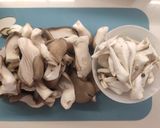 Foto del passaggio 1 della ricetta Spiedini di funghi pleurotus arrosto