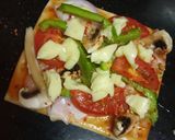 A picture of step 6 of Mushroom Pan cake pizza bites.