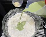 Foto langkah ke 3 dari resep Roti Kasur Kental Manis Matcha.