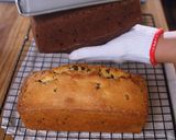 A picture of step 13 of Chocolate Chip Pound Cake.