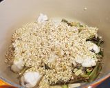 Foto del paso 3 de la receta Arroz integral con rape, ajetes y alcachofas (para vagos)