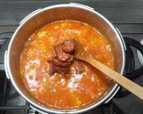Paprikás krumpli kolbásszal recept fázis 4 fotója