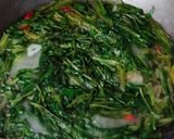 Foto langkah ke 5 dari resep Sayur Bening Kangkung.