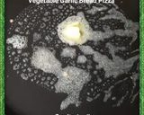 वेजिटेबल गार्लिक ब्रेड पिज्जा (Vegetable garlic bread pizza recipe in Hindi) रेसिपी चरण 2 फोटो