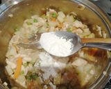 Foto langkah ke 4 dari resep Chicken Pie: Creamy & Cheesy.