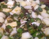 A picture of step 3 of Bhindi aloo ki sabji.