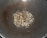 Foto langkah ke 2 dari resep Tumis Jamur Kuping Labu Siem Toge.