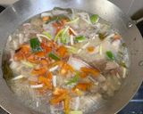 Foto langkah ke 4 dari resep Sop Ikan Kakap Merah.